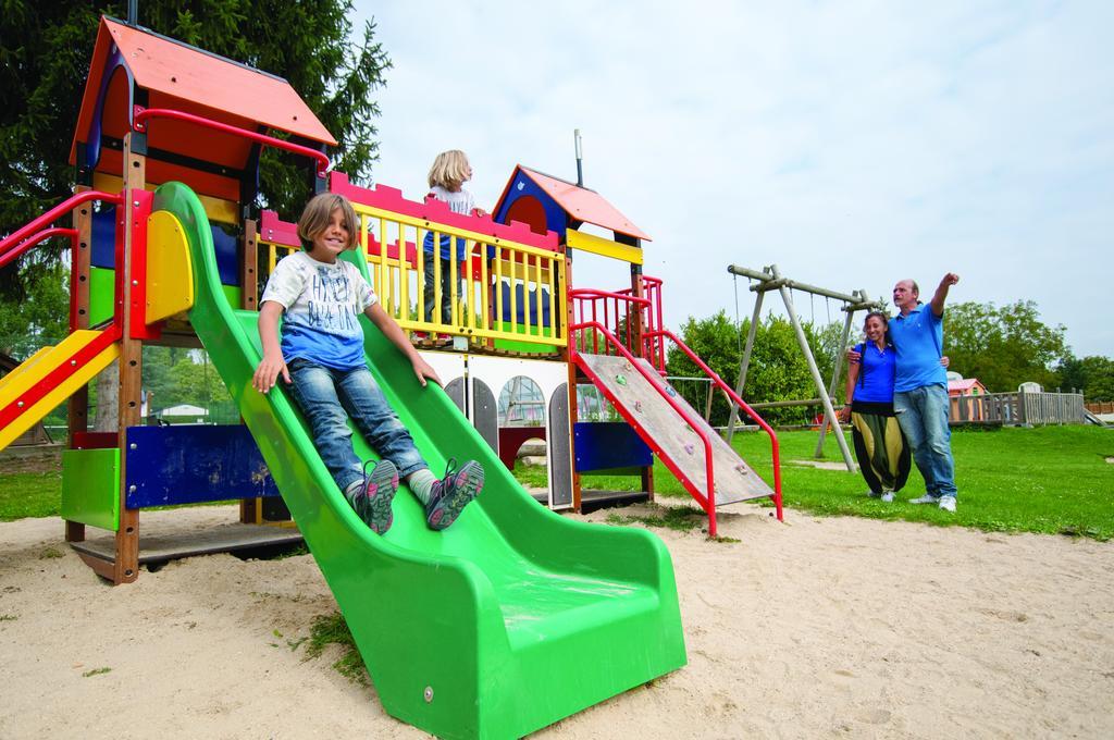 Camping Village Parisien Varreddes Esterno foto